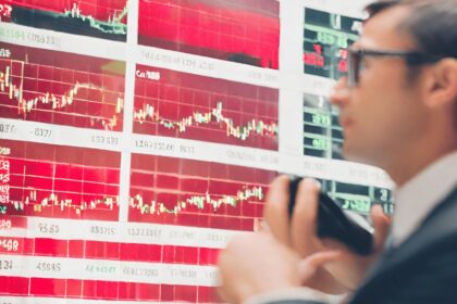 Künstliche Intelligenz am Aktienmarkt: Chancen, Herausforderungen und die Zukunft des algorithmischen Handels Künstliche Intelligenz am Aktienmarkt – Chancen, Herausforderungen und die Zukunft des algorithmischen Handels